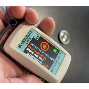 Детектор BLE-міток BlueSleuth-Lite