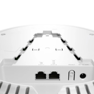 Двохдіапазонна Wi-Fi 6 точка доступу Mikrotik cAP ax (cAPGi-5HaxD2HaxD)