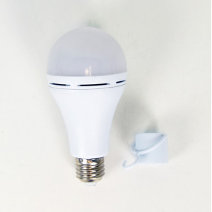 Лампа LED Lightwell BS2C4 15 Вт Е27 з вбудованим акумулятором Лампа LED Lightwell BS2C4 15 Вт Е27 з вбудованим акумулятором