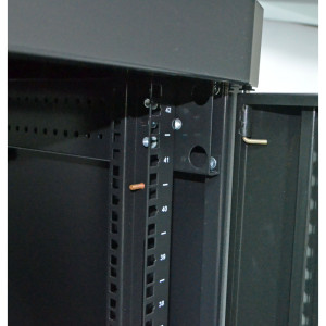 Шафа 19" 33U, 610х865 мм (Ш*Г), чорна, перфоровані двері (66%) (UA-MGSE3368MPB)